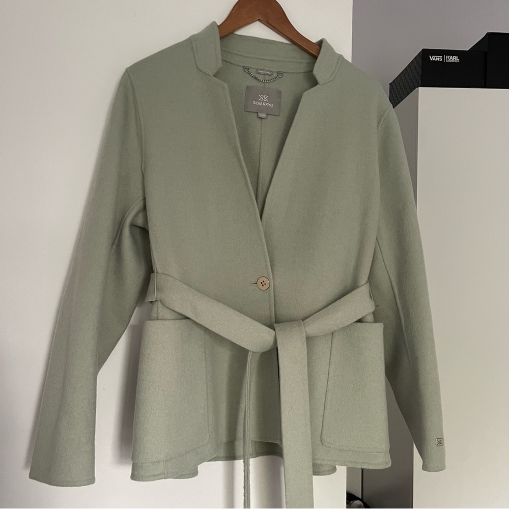 Soia & Kyo Isaiah in colour sage brand new never worn XL